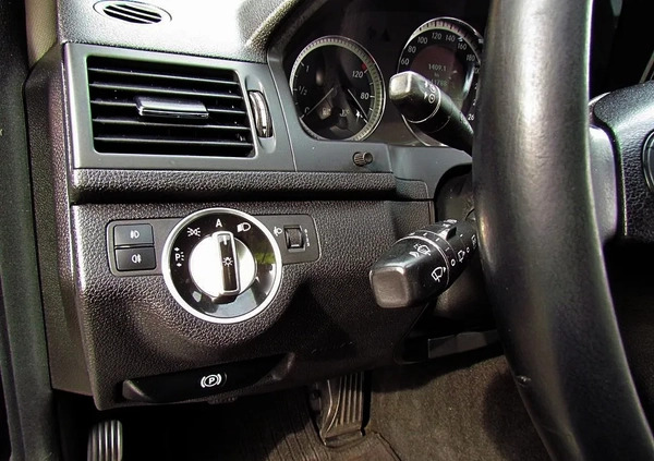Mercedes-Benz Klasa C cena 26900 przebieg: 241000, rok produkcji 2010 z Rogoźno małe 277